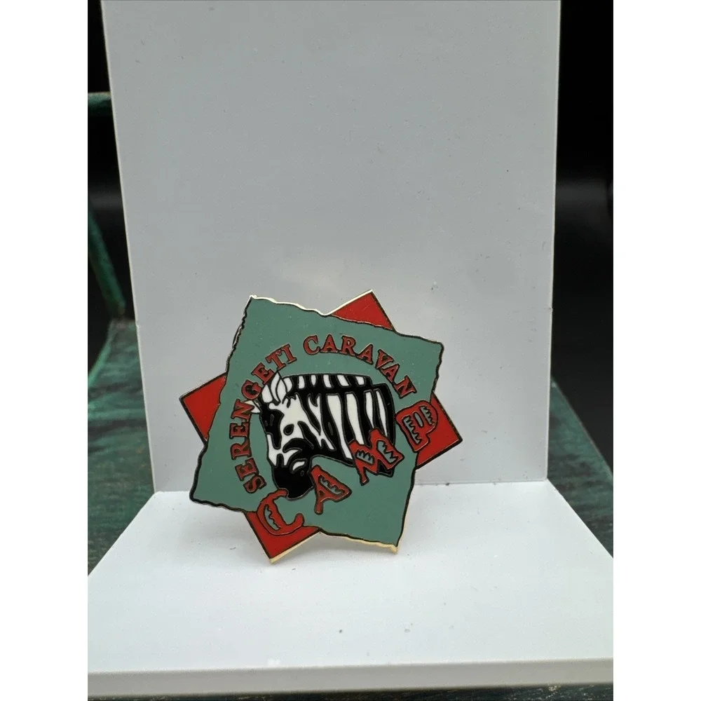 2008 Disney Pin WDW Animal Kingdom Serengeti Caravan Camp Zebra